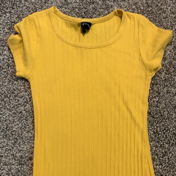 Yellow art class dress - Picture 2 of 3